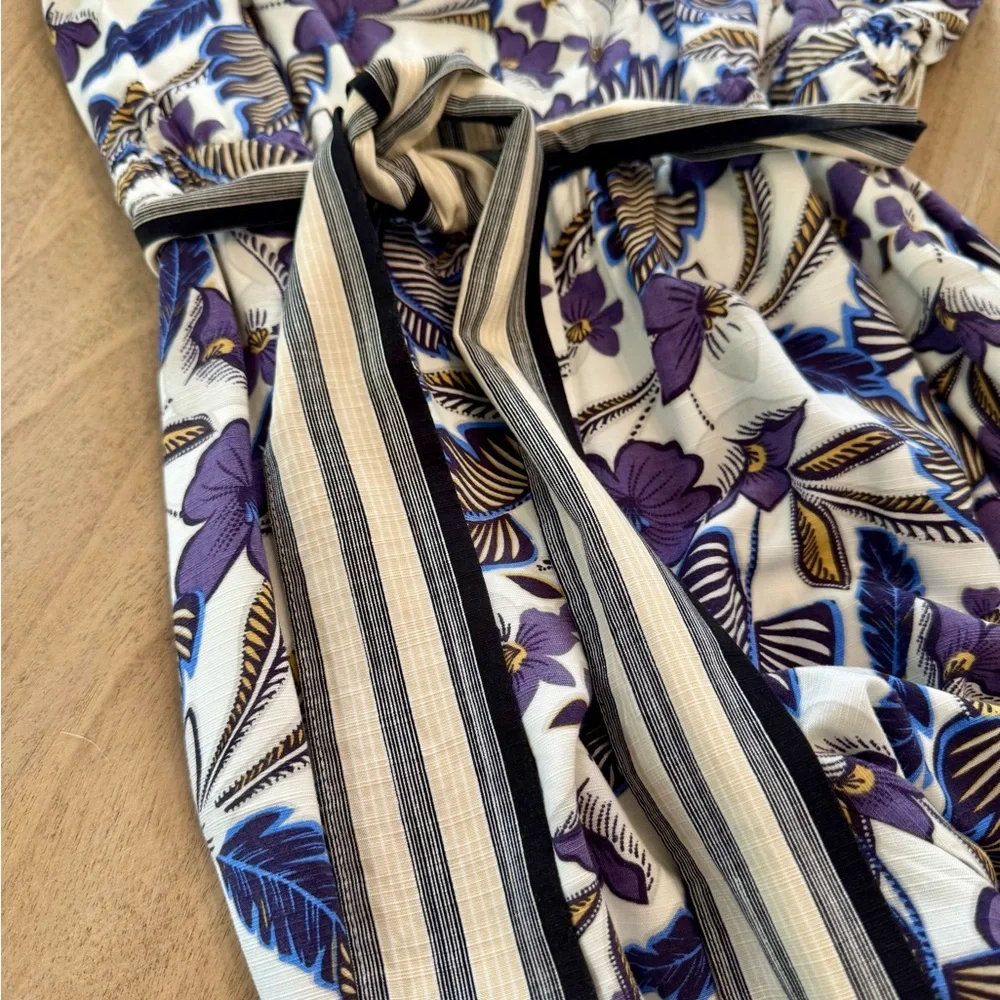 LOFT Floral Jumpsuit in Blue and White Large - Picture 11 of 16